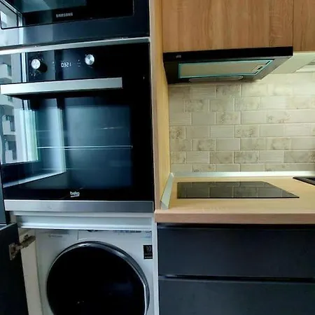 Indila Studio Apartment *
